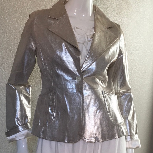 NWOT Pearl/ Silver Metallic Genuine Leather Blazer - Picture 3 of 8